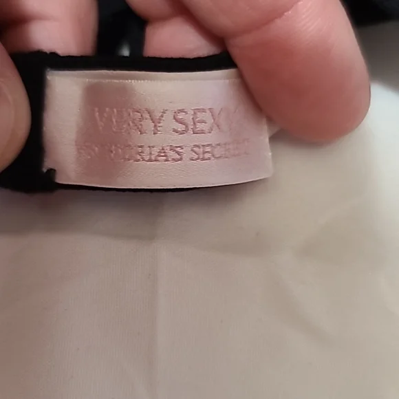 New with out tags Victoria's Secret The Very Sexy vertical cup 32c vintage - Picture 5 of 5